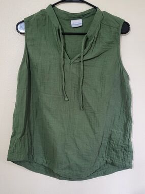 Columbia 100% Cotton Women's Olive Green Sleeveless Tie-Neck Top